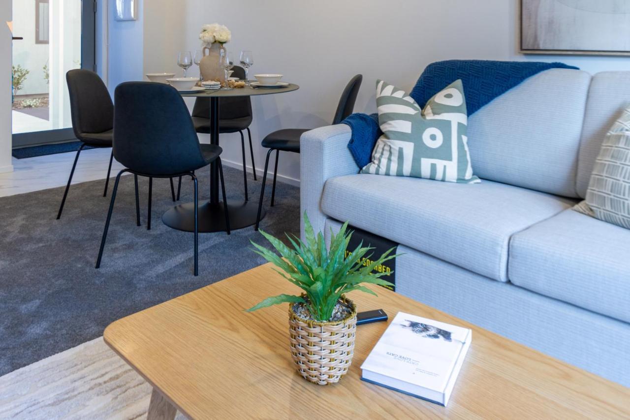 Urban Park Escape 2 Bed 2 Bath W/Carpark Apartment ไครสต์เชิร์ช ภายนอก รูปภาพ