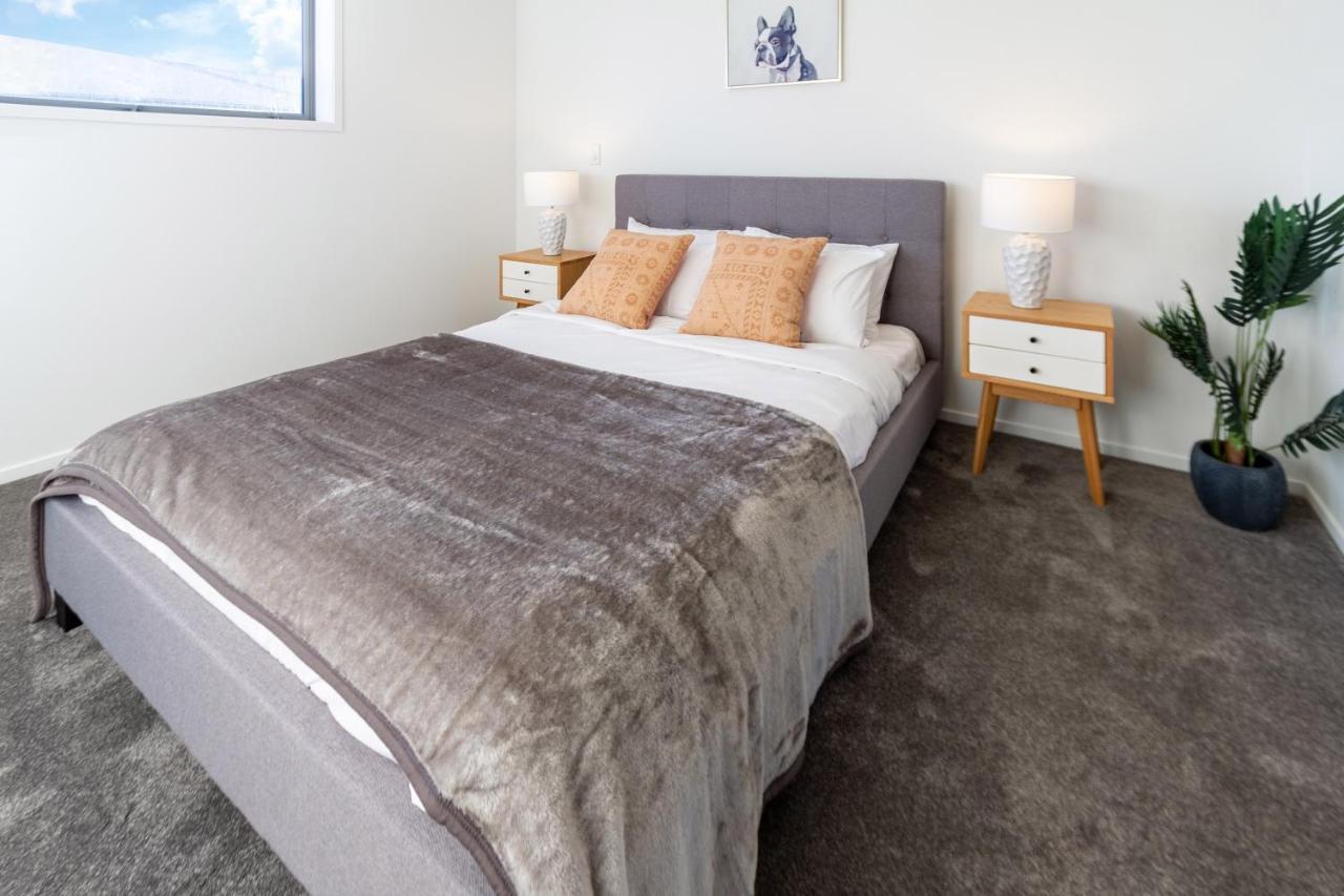 Urban Park Escape 2 Bed 2 Bath W/Carpark Apartment ไครสต์เชิร์ช ภายนอก รูปภาพ