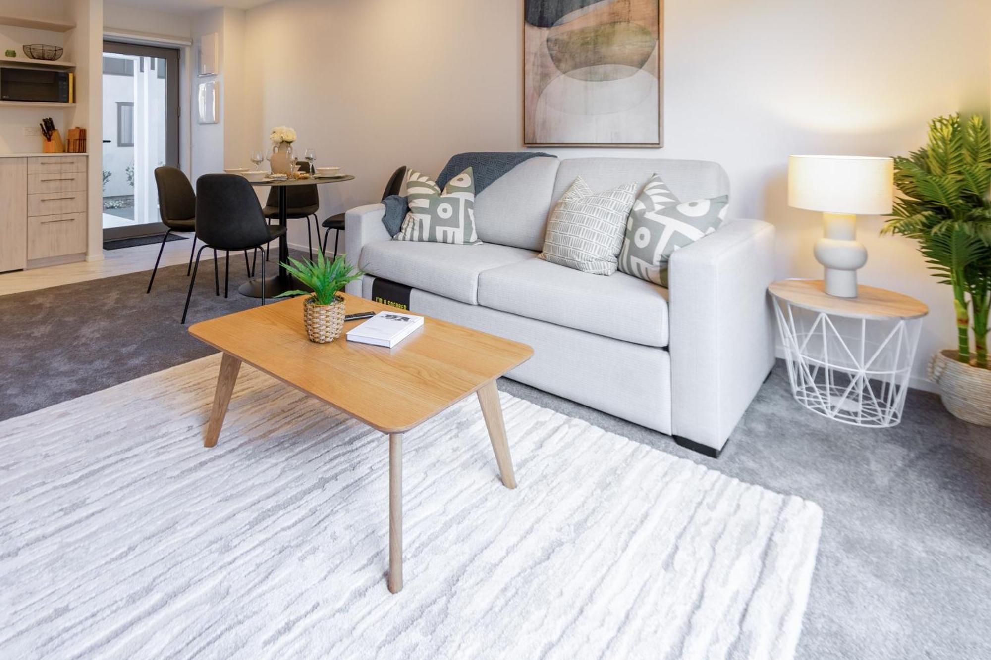 Urban Park Escape 2 Bed 2 Bath W/Carpark Apartment ไครสต์เชิร์ช ภายนอก รูปภาพ